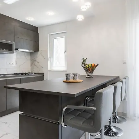 Karla Apartamento Split